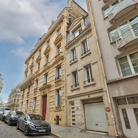 102- Beautiful Studio Near Champs Elysees *